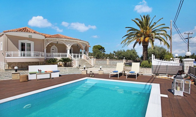 Alikanas Villa | Villa "Chrysoula" avec vue sur les montagnes, piscine privée et Wi-Fi