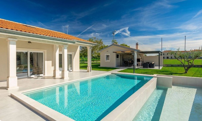 Nova Vas Villa | Villa Civitan by Villas Guide