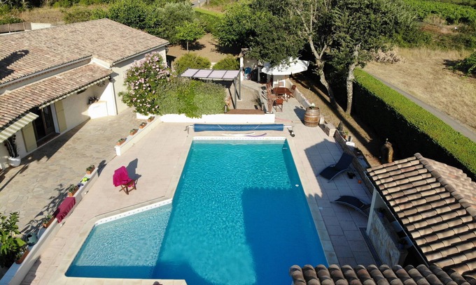Pont-Saint-Esprit Villa | Villa Climatisée Avec Piscine Pour 8 Personnes à 5 minutes de l'Ardèche