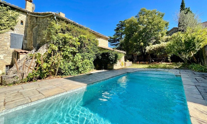 Lussan Villa | Villa Cocottes de Lussan 6 personnes Piscine
