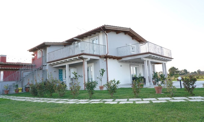 Ladispoli Villa | Villa composée de deux suites indépendantes