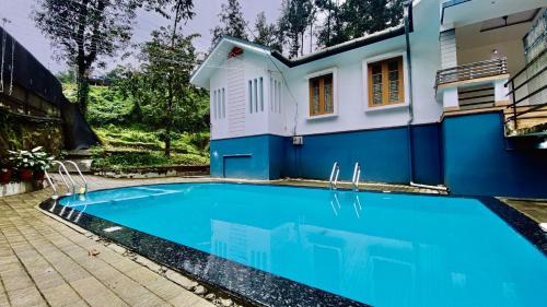 Kunnathidavaka Maison | Villa Cresta with Outdoor & Indoor pool 3bhk
