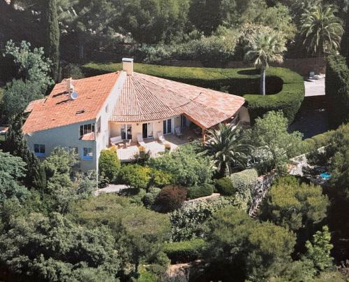 Giens Villa | Villa-Cyprès-La-Polynésie-Giens
