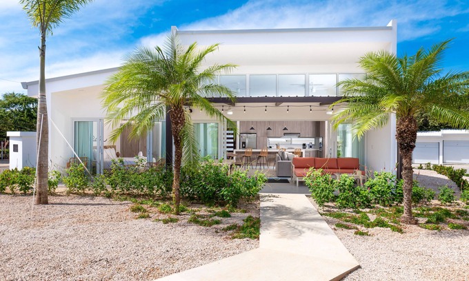 Avellanas Beach Maison | Villa de Piña: Brand New, 2 Min Drive to Surf & Sunsets @ Playa Avellanas