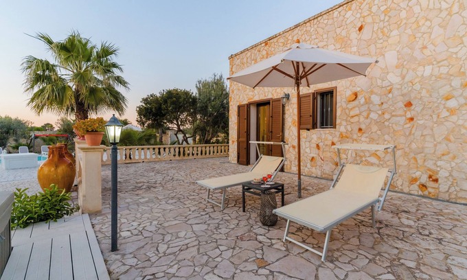 Marina di Mancaversa Villa | Villa Divina avec bain à remous et piscine privée