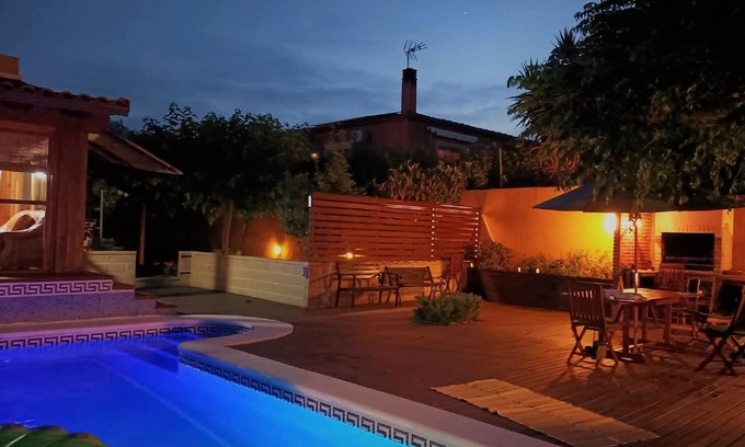 Riudecanyes Maison | VILLA DU LAC, grande maison pour des séjours en famille avec enfant