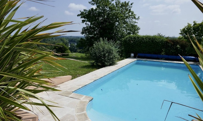 Fronsac Villa | Villa du tertre au milieu des vignes