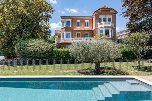 Aubenas Hôtel | Villa Elisa M