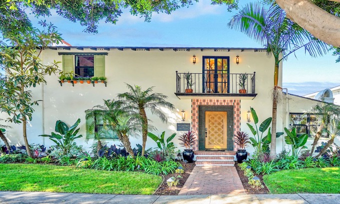 Alamitos Beach Maison | Villa Encanto-Luxury Long Beach Villa w/ 6 KING Bdrs