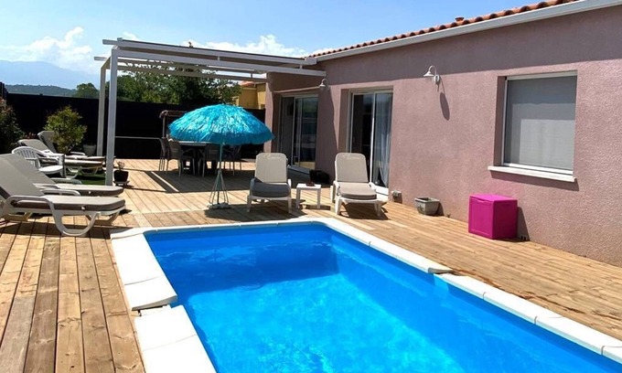 Joch Maison | Villa entièrement climatisée, piscine, terrain de pétanque, à 3 km du lac de Vinça, 35 km de...