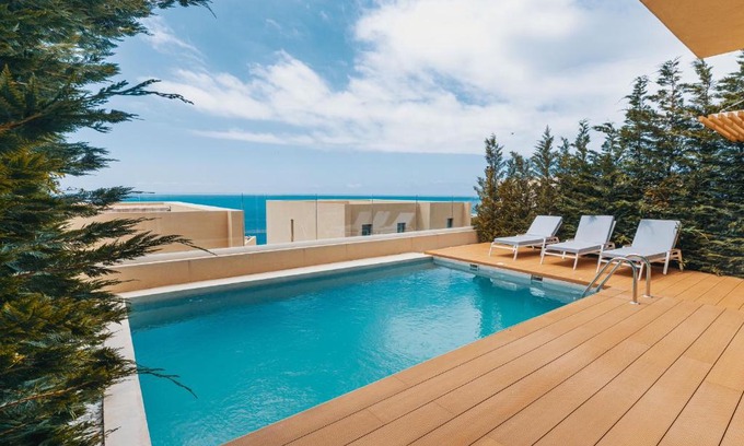 Jala Villa | Villa Eos Green Coast Palase
