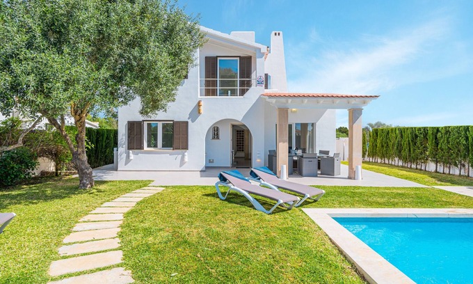 Llucmajor Villa | Villa 'Es Raco Sa Rapita' avec vue sur la mer, piscine privée et Wi-Fi.