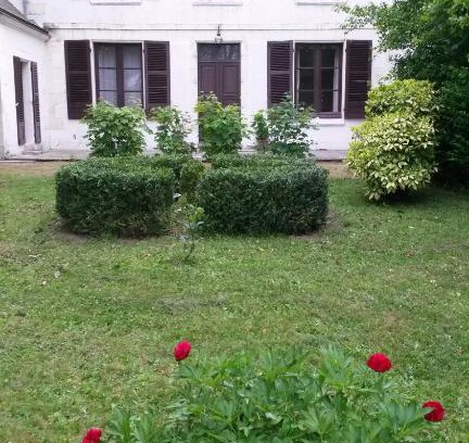 Valencay Lit Et Petit-Déjeuner | VILLA ESPERANZA Suite de plain-pied, indépendante, 1 à 4 personnes proche Zoo de Beauval et châteaux de La Loire