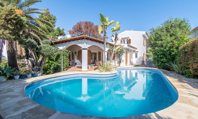 Cala Serena Villa | Villa 'Estrelitzia' avec piscine privée, Wi-Fi et climatisation