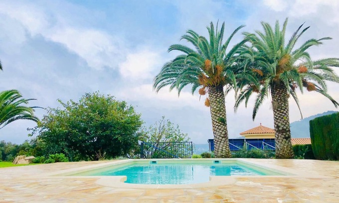 Calonge Hôtel | Villa Felicidad Calonge, dans un endroit calme avec vue sur la mer et vue sur les montagnes.