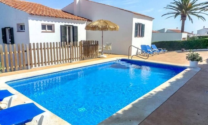 Puerto Luz Chalet De Ski | Villa Ferrer: Impressive villa with direct access to the sea