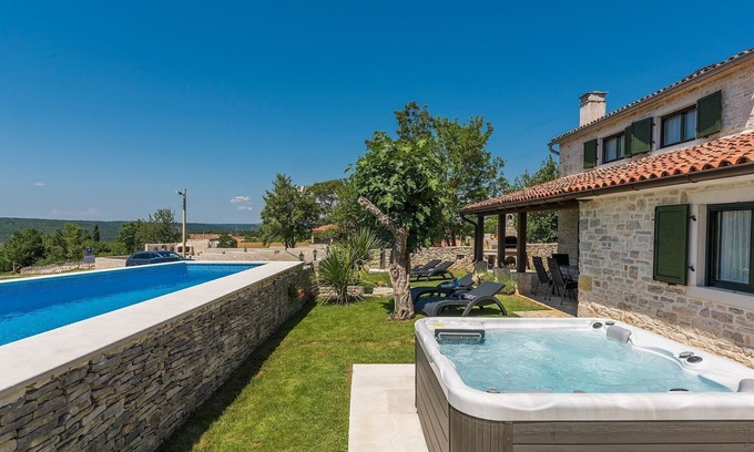 Kanfanar Cottage | Villa jusqu'à 6 personnes avec jacuzzi et piscine privée