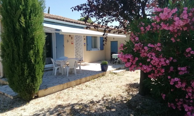 Saint-Quentin-la-Poterie Villa | Villa à 5 km d'Uzès. Environ 120 m2.