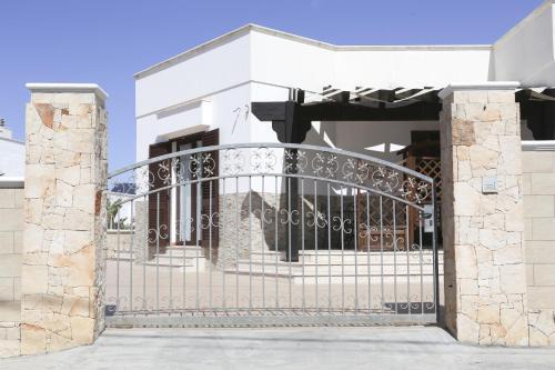 Posto Rosso Maison | Villa Francesca con ampio giardino