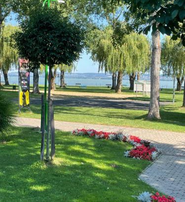 Balatonbereny Appartement | Villa Friends - családoknak és baráti társaságoknak
