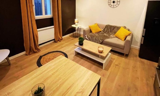 Sauvagnon Appartement | ~ VILLA GABY ~ 2 pers ~ Jardinet