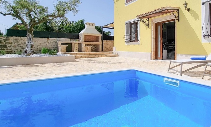 Nova Vas Chalet De Ski | Villa Ginevra - Trois Chambres Chalet, Couchages 6