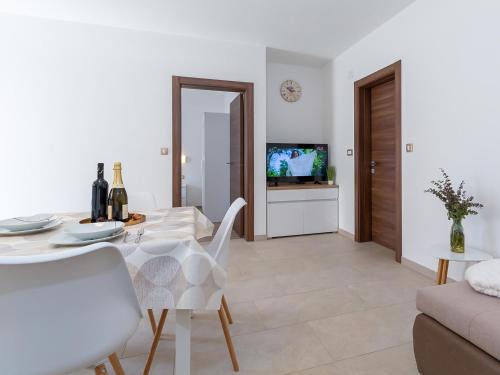 Mugeba Appartement | Villa Gioia apartment with terrace