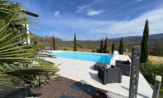 Montjoie-en-Couserans Villa | Villa Giulia, dans un lieu calme et reposant entouré de verdure à 1h de Toulouse