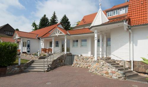 Alt-Travemunde/Ronnau Appartement | Villa Godewind
