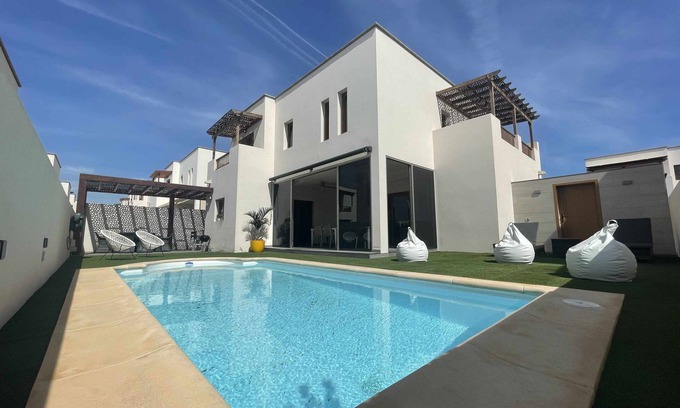 Costa Teguise Maison | VILLA HOLYHOME