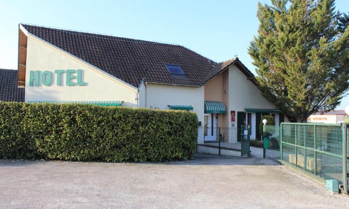 Saint-Andre-les-Vergers Hôtel | Villa Hotel