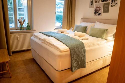 Bad Salzuflen Appartement | VILLA I 100m Kurpark I Wintergarten Boxspringbett I NETFLIX