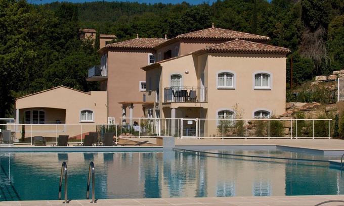 Callian Appartement | Bel appartement près du Lac de Saint-Cassien