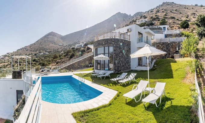 Agios Nikolaos Maison | Villa in Elounda with Ocean Views & Pool