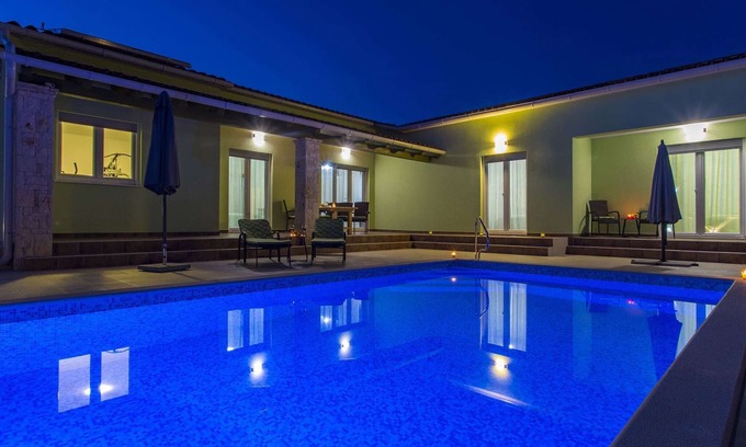 Stokovci Villa | Villa pittoresque à Svetvinčenat