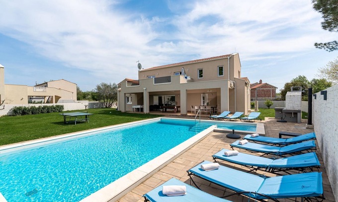Brtonigla Villa | Villa de luxe avec piscine et sauna