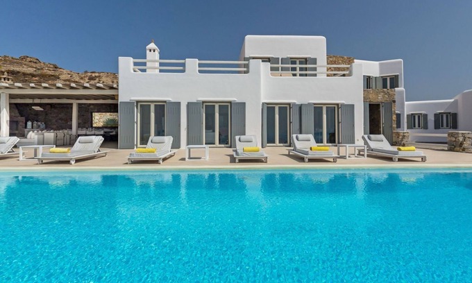 Kalafatis Villa | Villa à Kalafati avec 8 chambres à coucher, 16 couchages