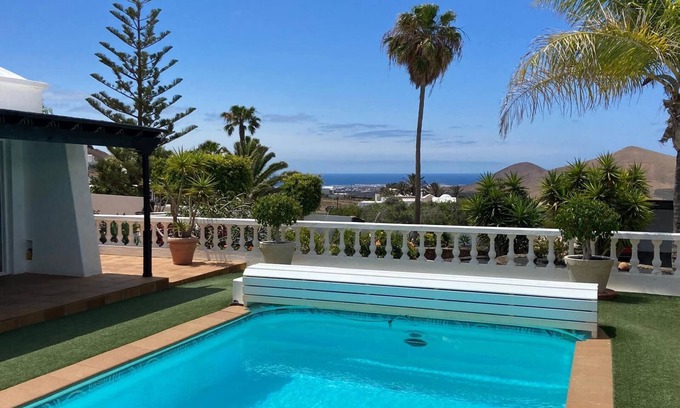 Nazaret Villa | Villa à Lanzarote avec piscine.Magnifique vue! Proche de Famara et Costa Teguise