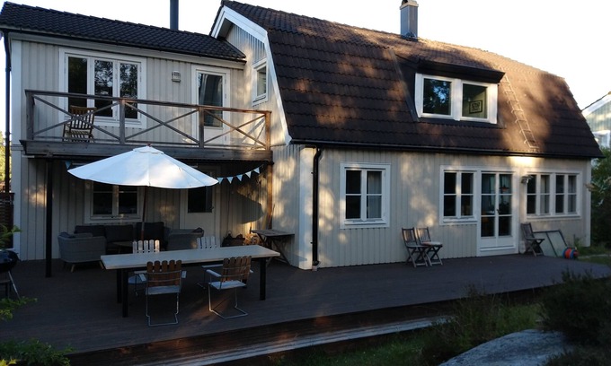 Saltsjo-Duvnas Maison | Villa dans une belle banlieue de Stockholm, près du lac, de l'archipel et de la mer