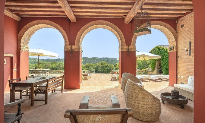 Palaia Villa | Villa in Palaia with 5 bedrooms sleeps 10