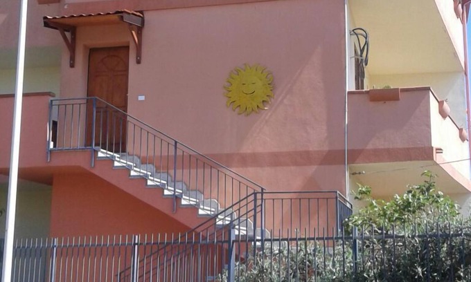 Soleminis Maison | VILLA EN SARDAIGNE SUD DE MONTAGNE 10 KM DE LA MER