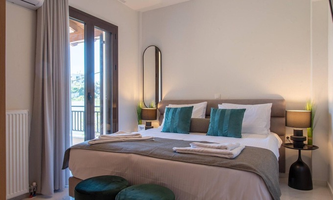 Sfakaki Villa | Villa spacieuse à Sfakaki avec vue sur le jardin