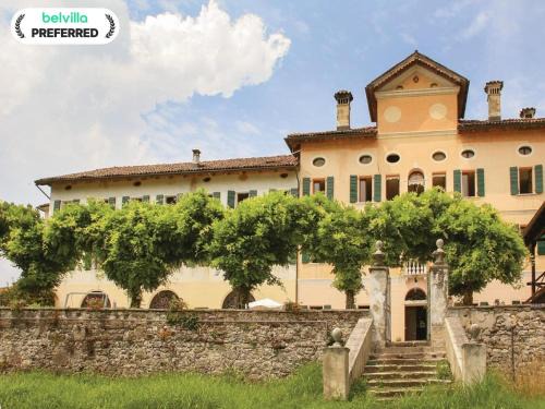 Santa Giustina Appartement | Villa in Valbelluna with Pool & Dolomite Views