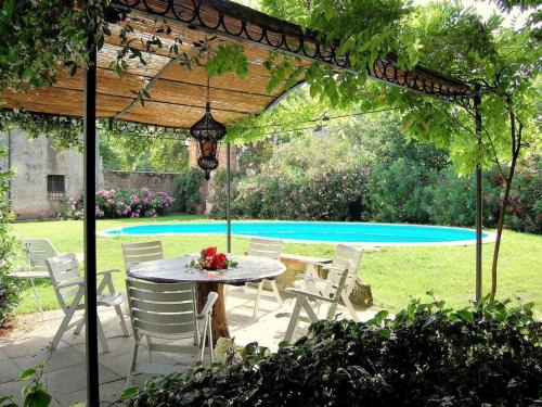 Levada Maison | Villa in Venice with Private Pool & Park
