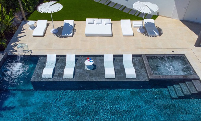 Alella Villa | Villa 'Infinity Barcelona' avec vue sur mer, Wi-Fi et climatisation