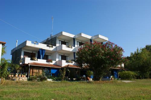 Sithonia Hôtel | Villa Iris Studios