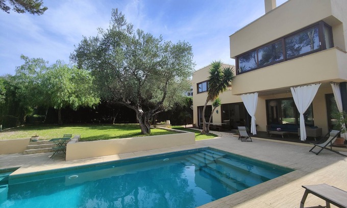 Gelves Villa | Villa Jardines Piscine-10 minutes Séville Centre-Wifi gratuit-Climatisation