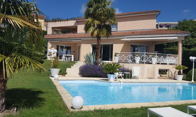 Cournon-dʼAuvergne Maison | villa josepha