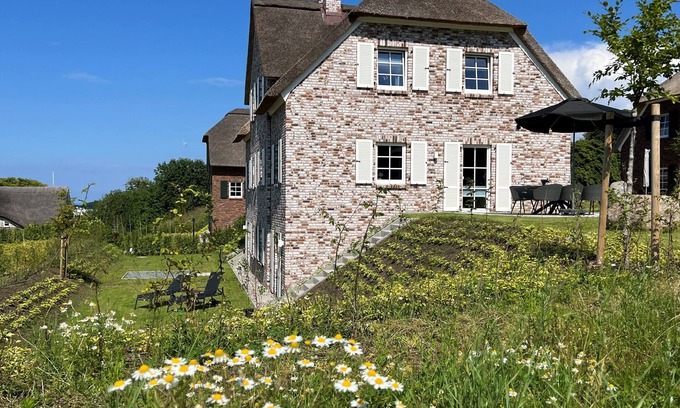 Lohme Maison | Villa Küsteneck mit Meerblick und Wellnessbereich