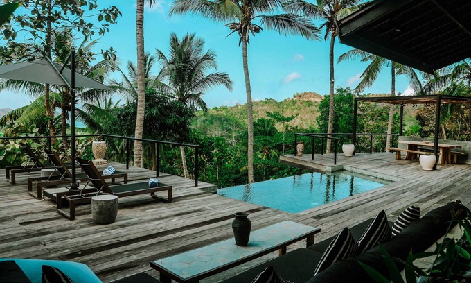 Selong Belanak Maison | Luxury 2BR Seaview Pool Villa near Selong Belanak